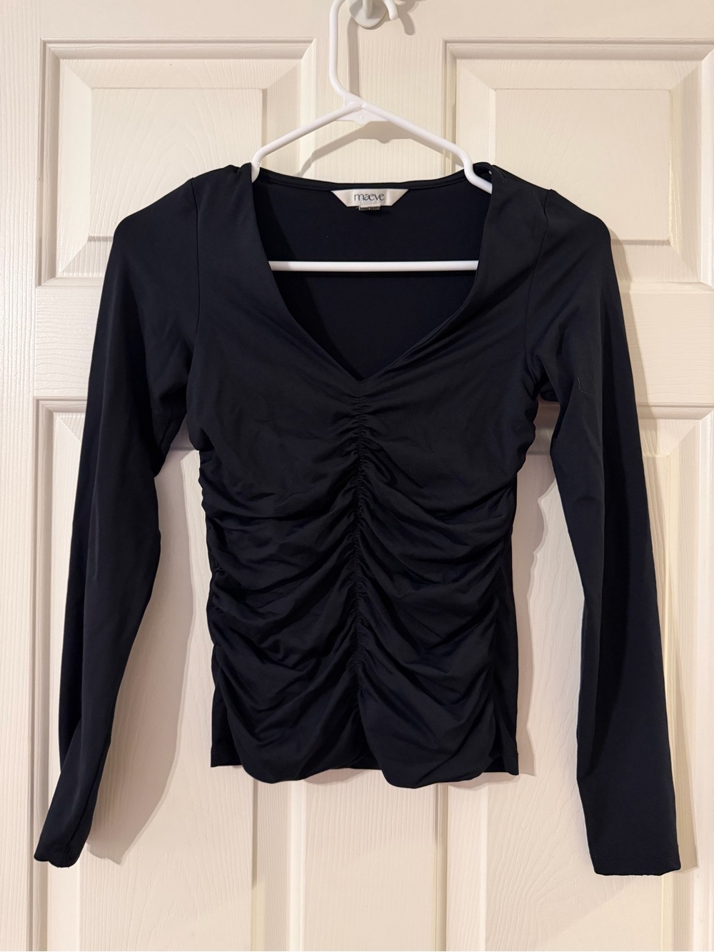 Maeve Anthropologie Black Ruched V-Neck Long Sleeve Top - Slim Fit